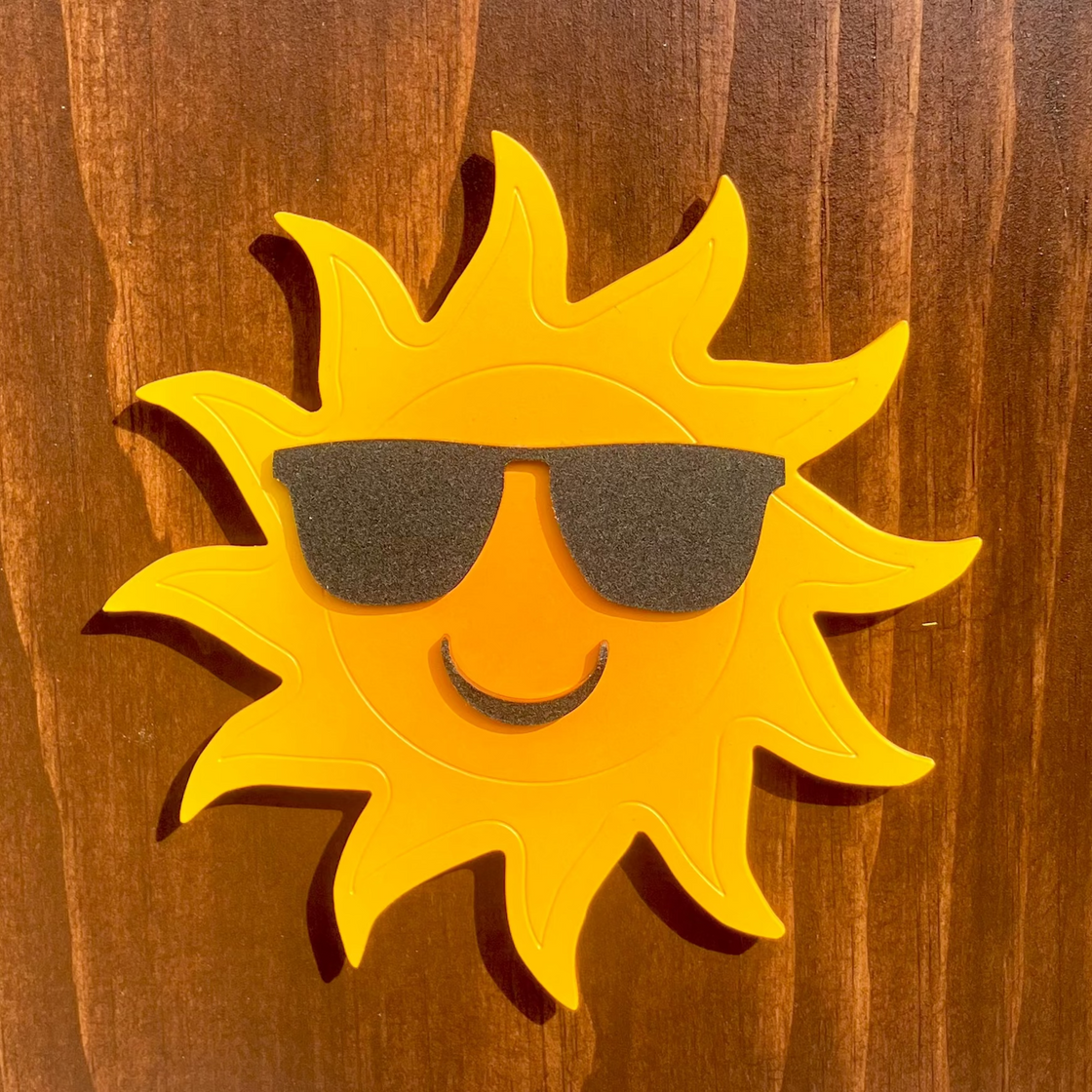 Sun with Sunglasses Insert for Welcome Sign